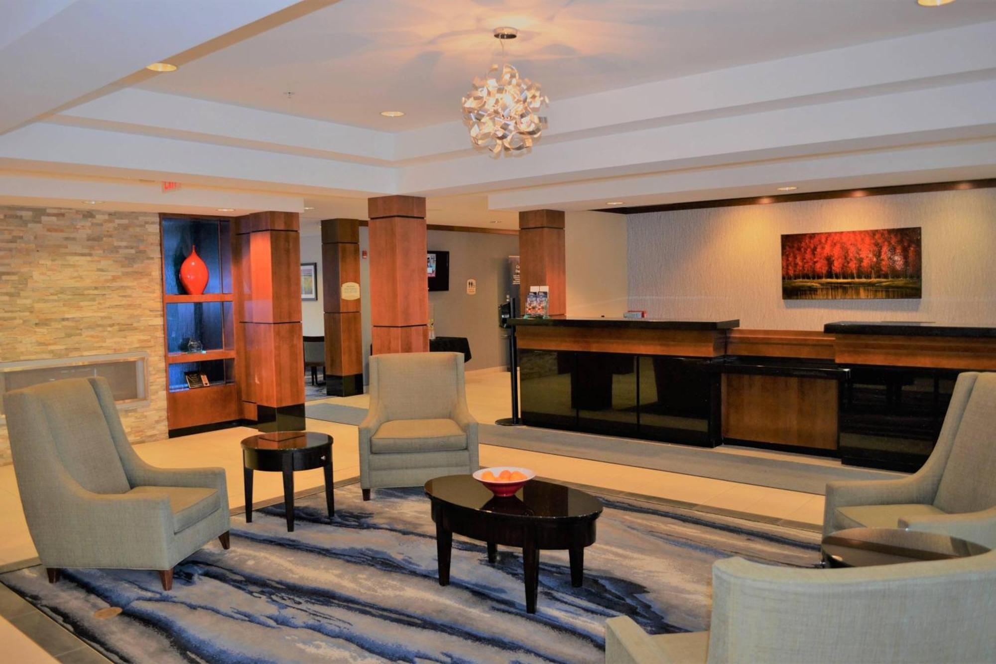 Hotel Fairfield & By Marriott 3*