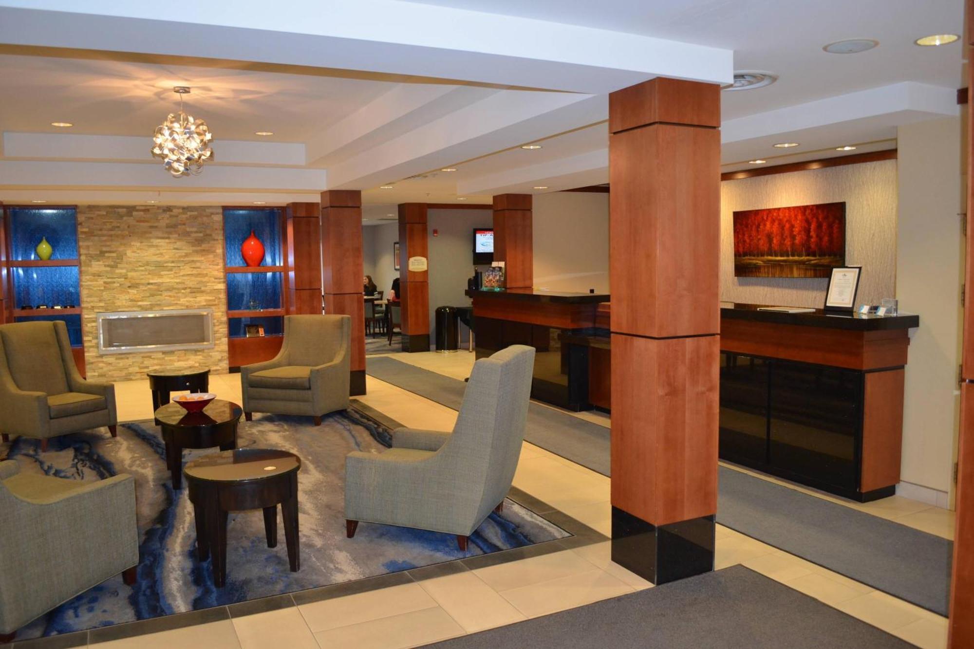 Fairfield & By Marriott 3*